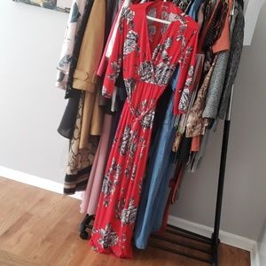 NWOT Flower Print Maxi Dress